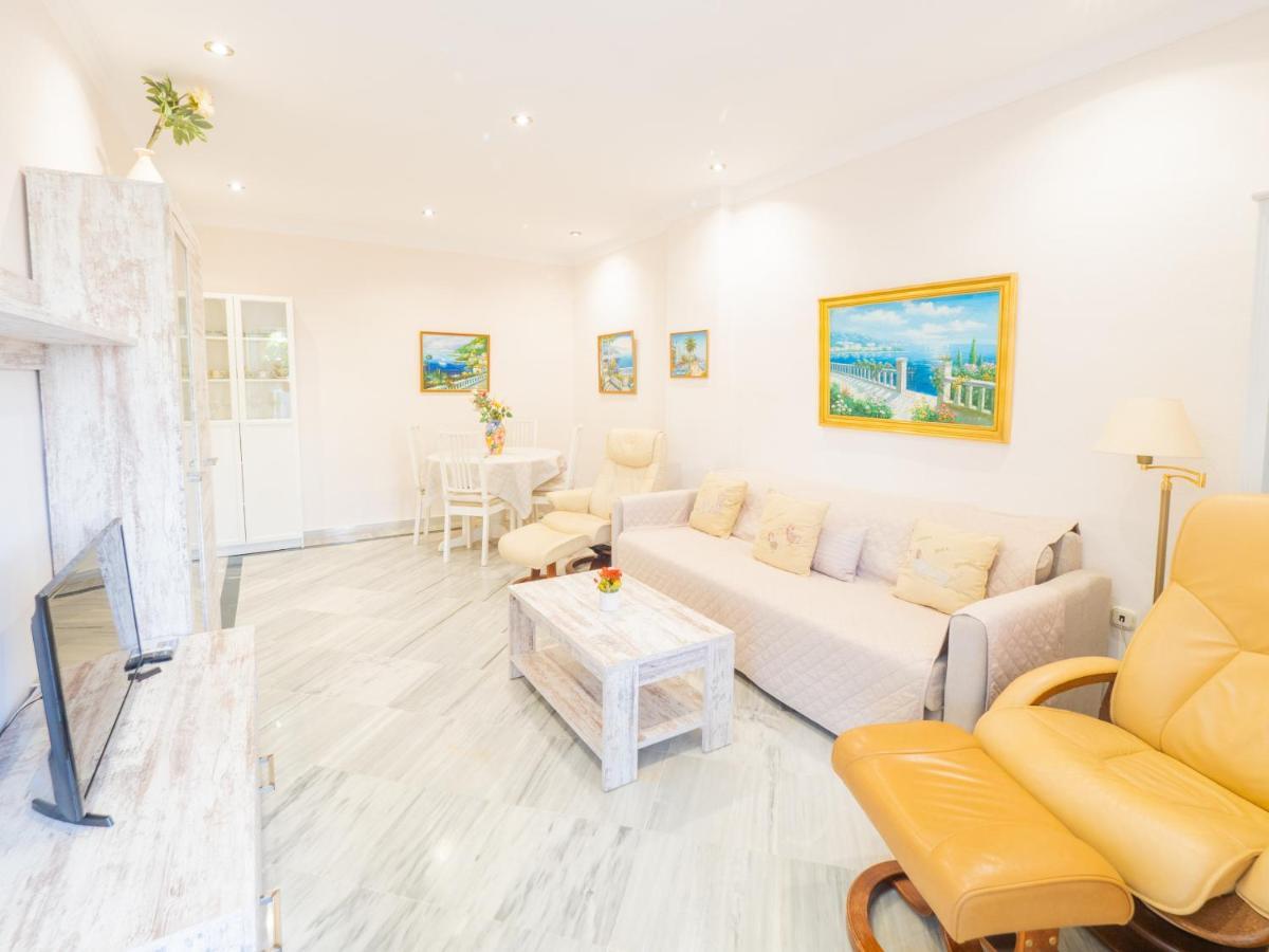 Cubo's Nagueles B5 1e Apartamento *